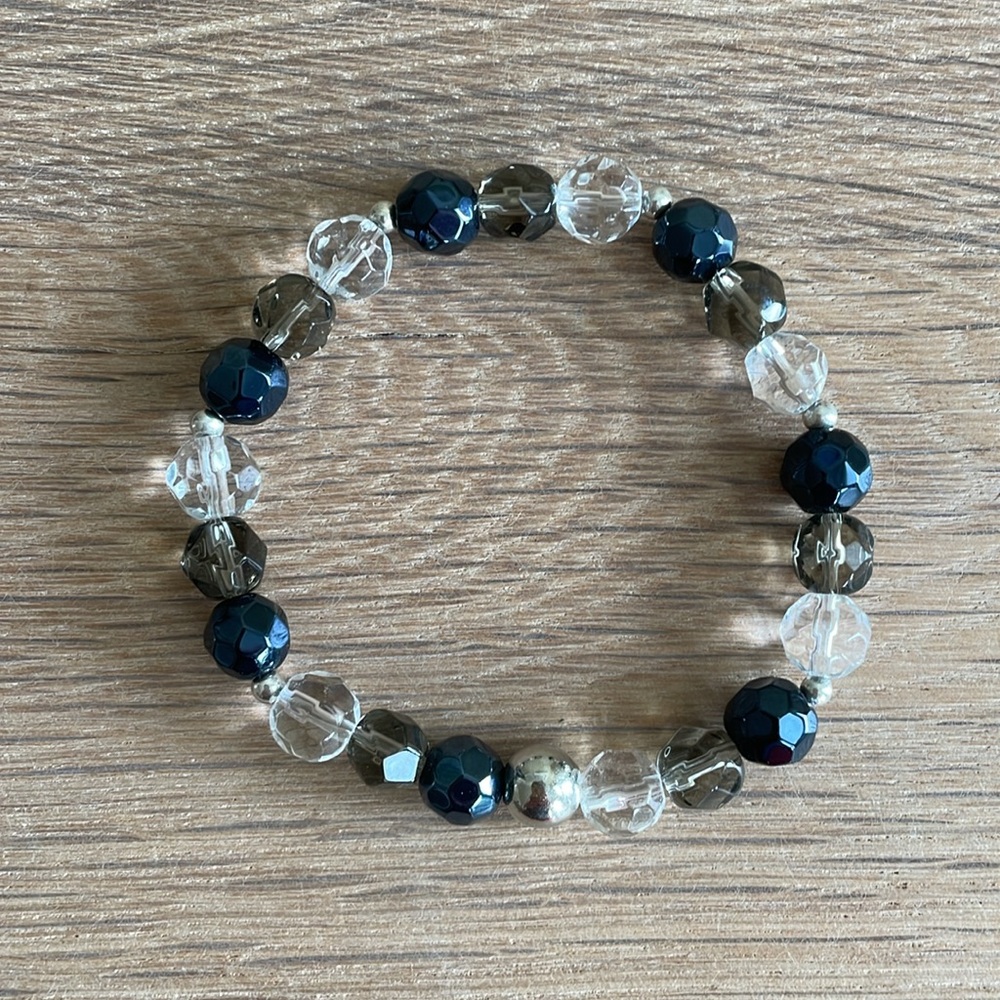 HAND CRAFTED BEADED STRETCHY BRACELET Black Gray Clear Silver Statement Jewelry - Picture 8 of 13
